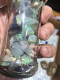 285 carats of rough L/R opal