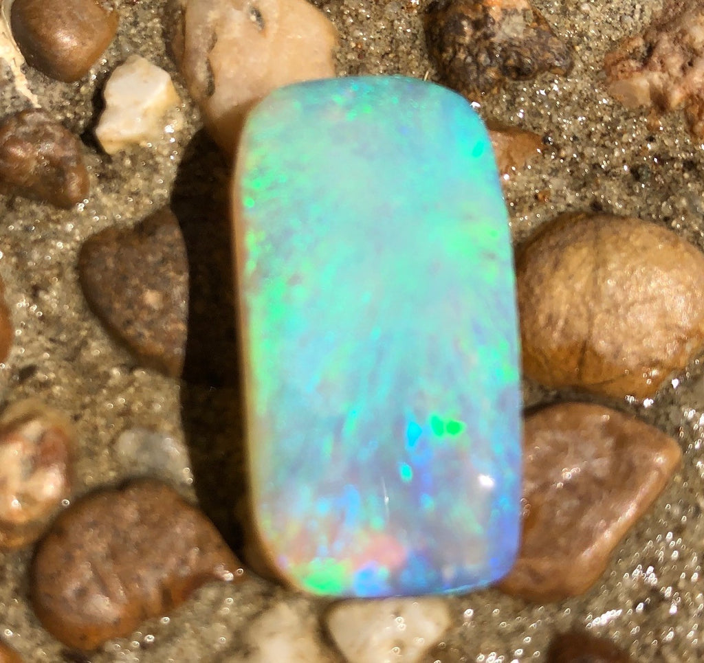 Green Opal rub from Lightning Ridge