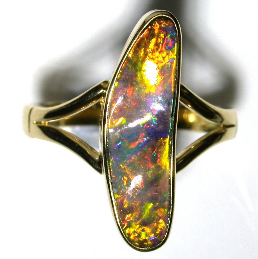 Very Bright Gold,Orange multi coloured solid boulder opal from Quilpie , 18k Ring