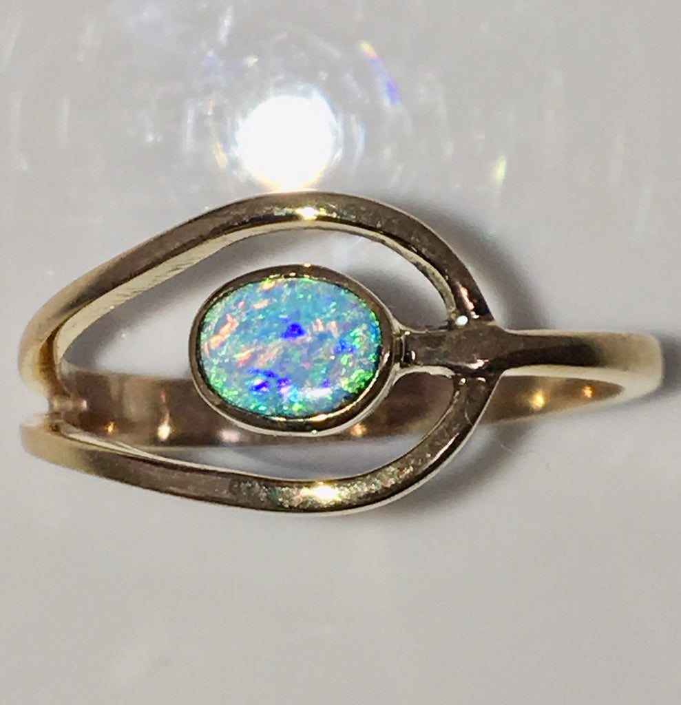 Green Multi Coloured  solid  boulder opal from Quilpie , 10K Ring