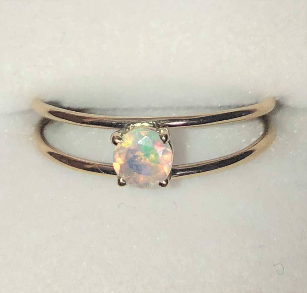 Green crystal Ethiopian opal gold ring